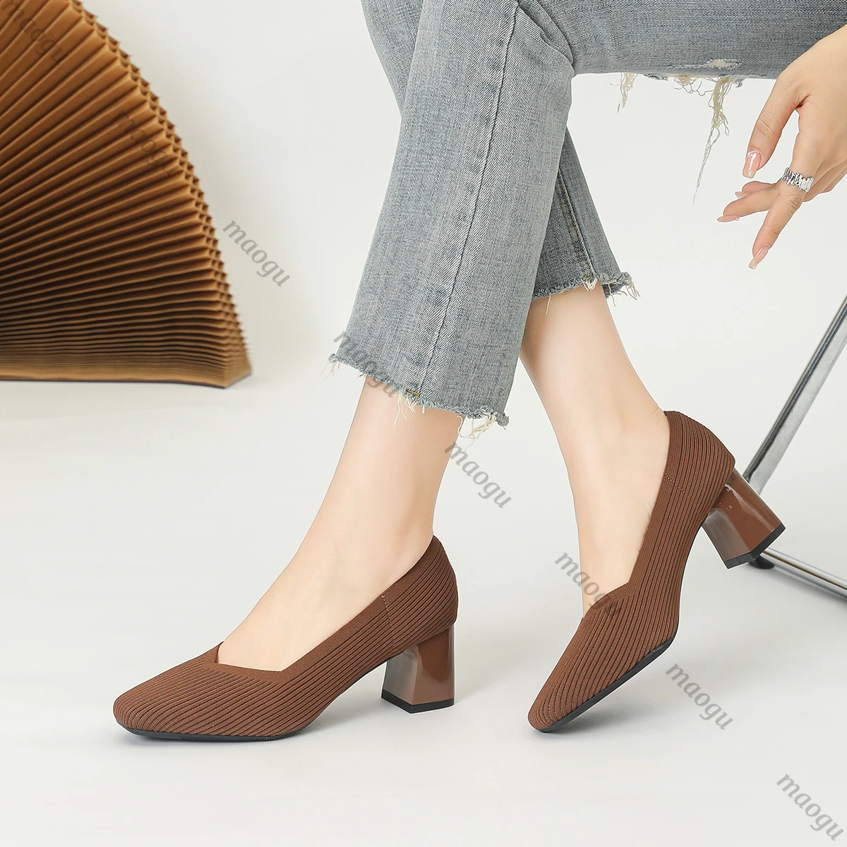 Sepatu Wanita Hak Tinggi Nyaman Rajutan Persegi Sepatu Flat Wanita Nyaman Sejuk (Tinggi 5Cm) Koleksi Baru 2025