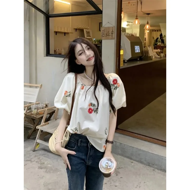 

Women's Floral Embroidered Puff Sleeve Blouse Loose Off Shoulder Casual Top