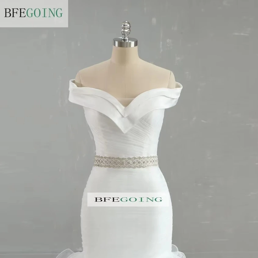 Mermaid/Trumpet Wedding Dresses Chapel Train Customized Off The Shoulder V-Neck Floor-Length Bridal Gowns