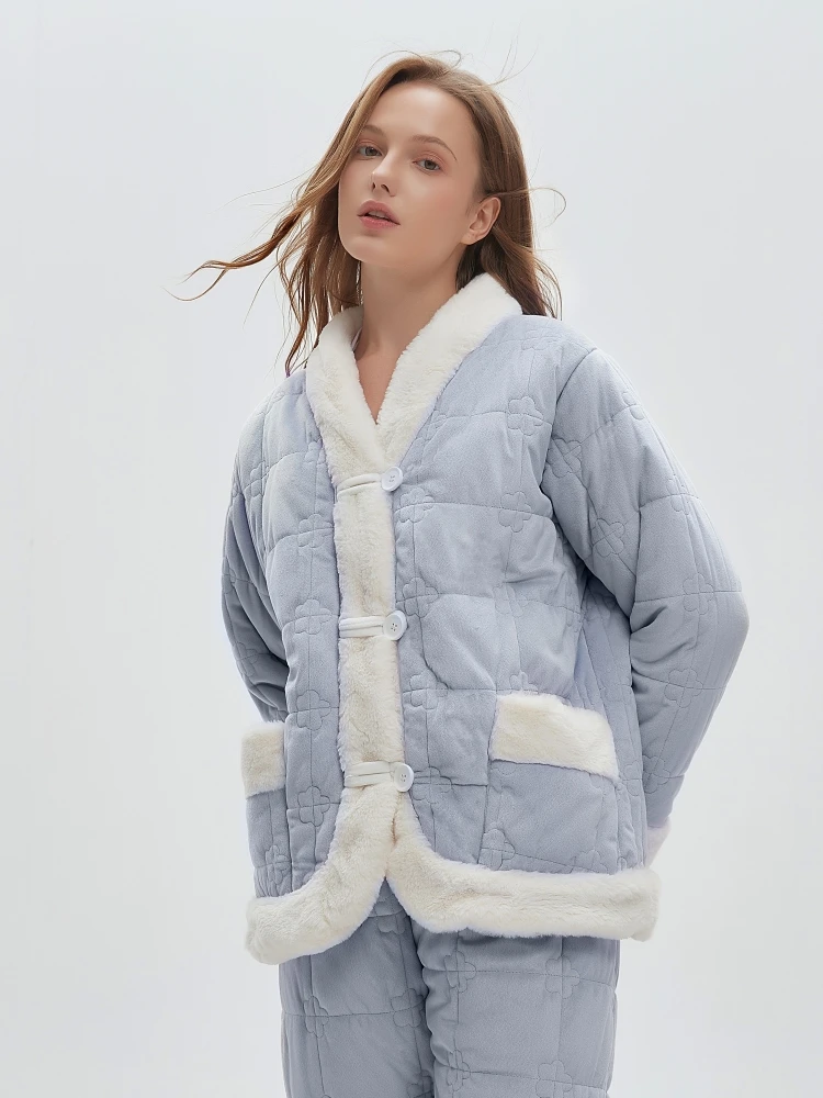ensemble-de-vetements-de-nuit-en-velours-epais-a-trois-couches-rembourres-de-coton-nouveau-style-chinois-vetements-d'interieur-pour-l'hiver-chauds-et-adaptes-pour-l'exterieur