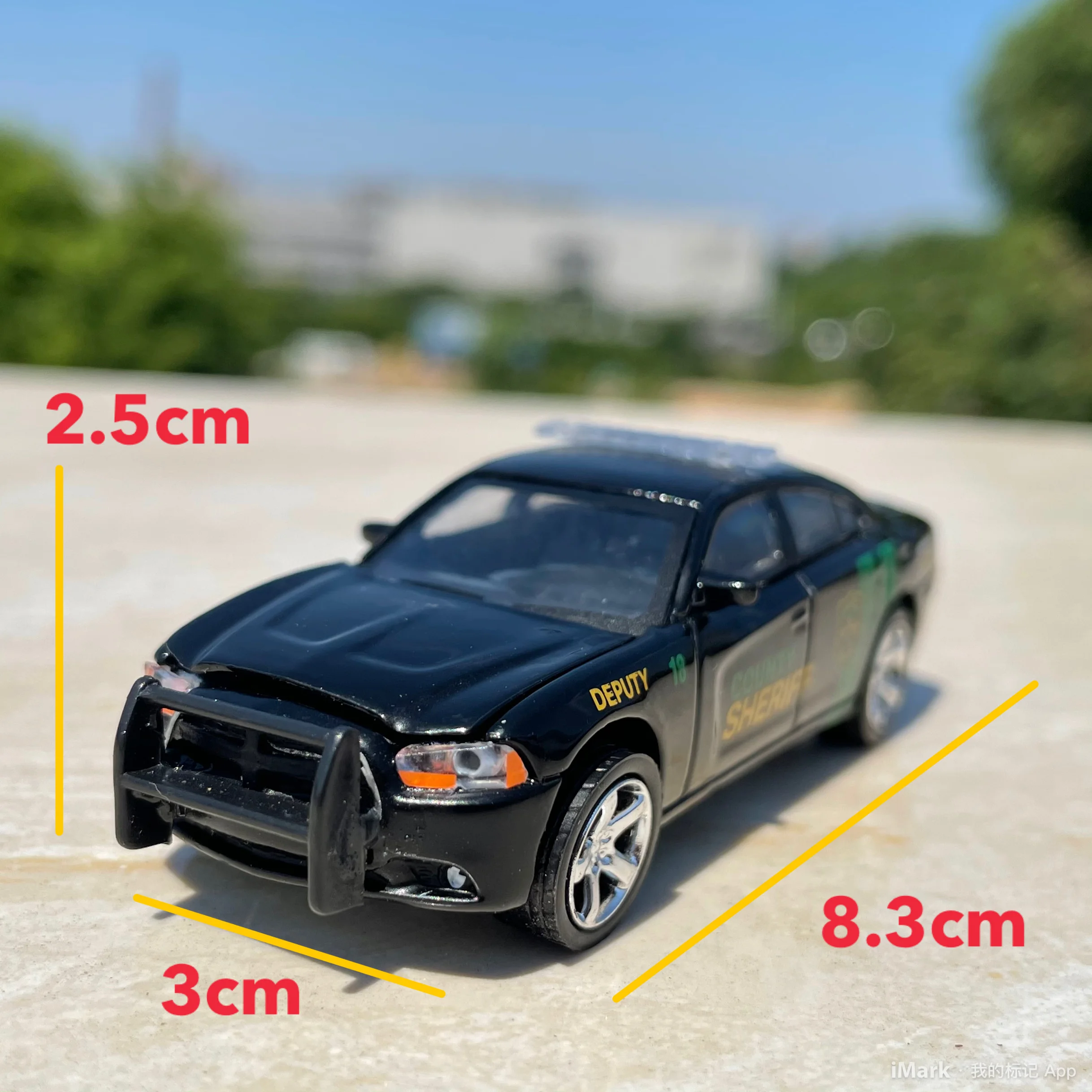 ipuranol 1:64 Dodge Charger  car alloy car model