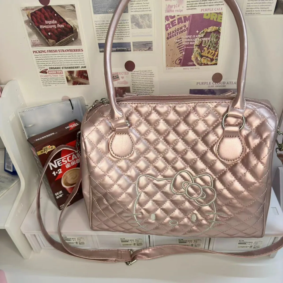 

Винтажная Сумка-тоут Sanrio в клетку, мультяшный вместительный тоут с вышивкой Hello Kitty, модный уличный дорожный подарок для девочек с игрушками