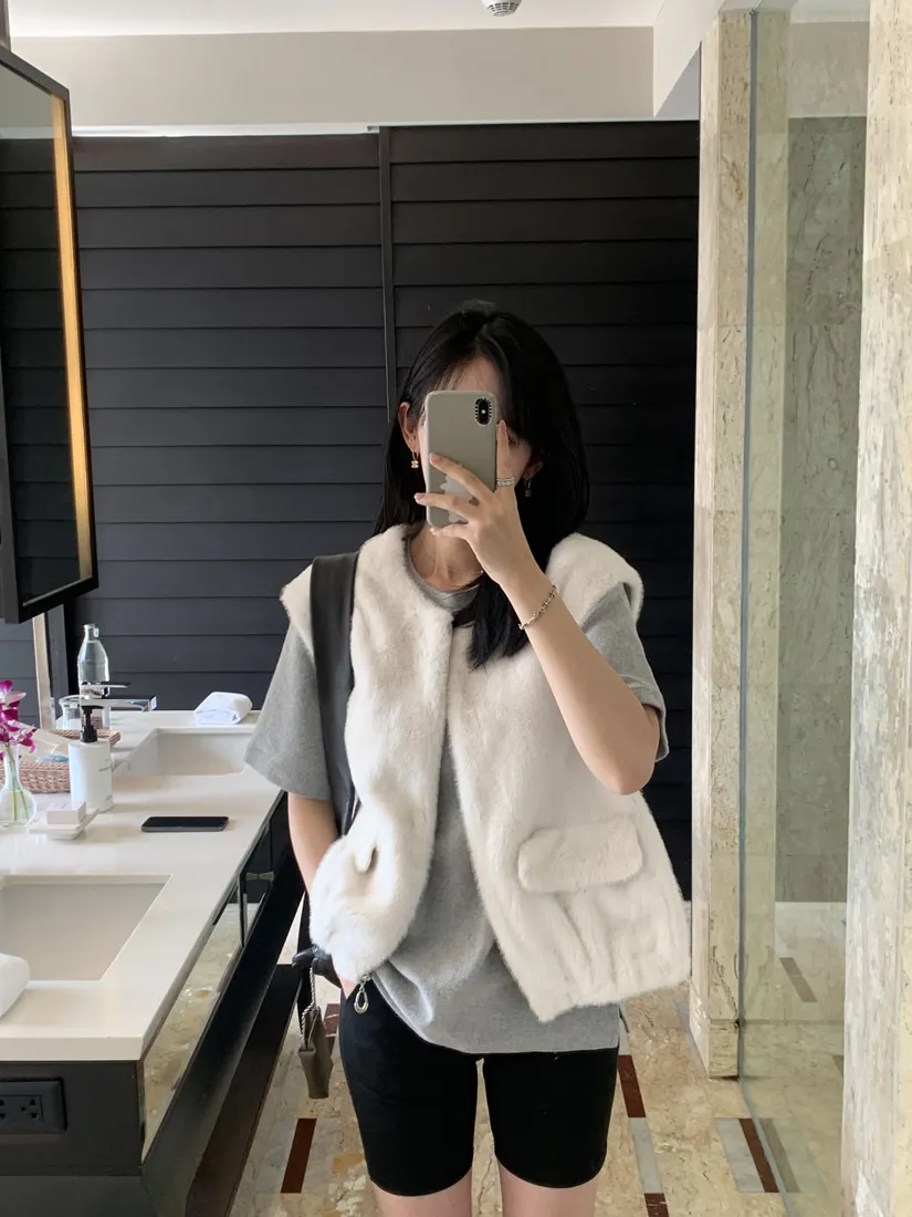 Women's Autumn Winter Casual Faux Mink Fur Sleeveless Vest Outwear Lady Zip Up Loose Faux Fur Vest Top