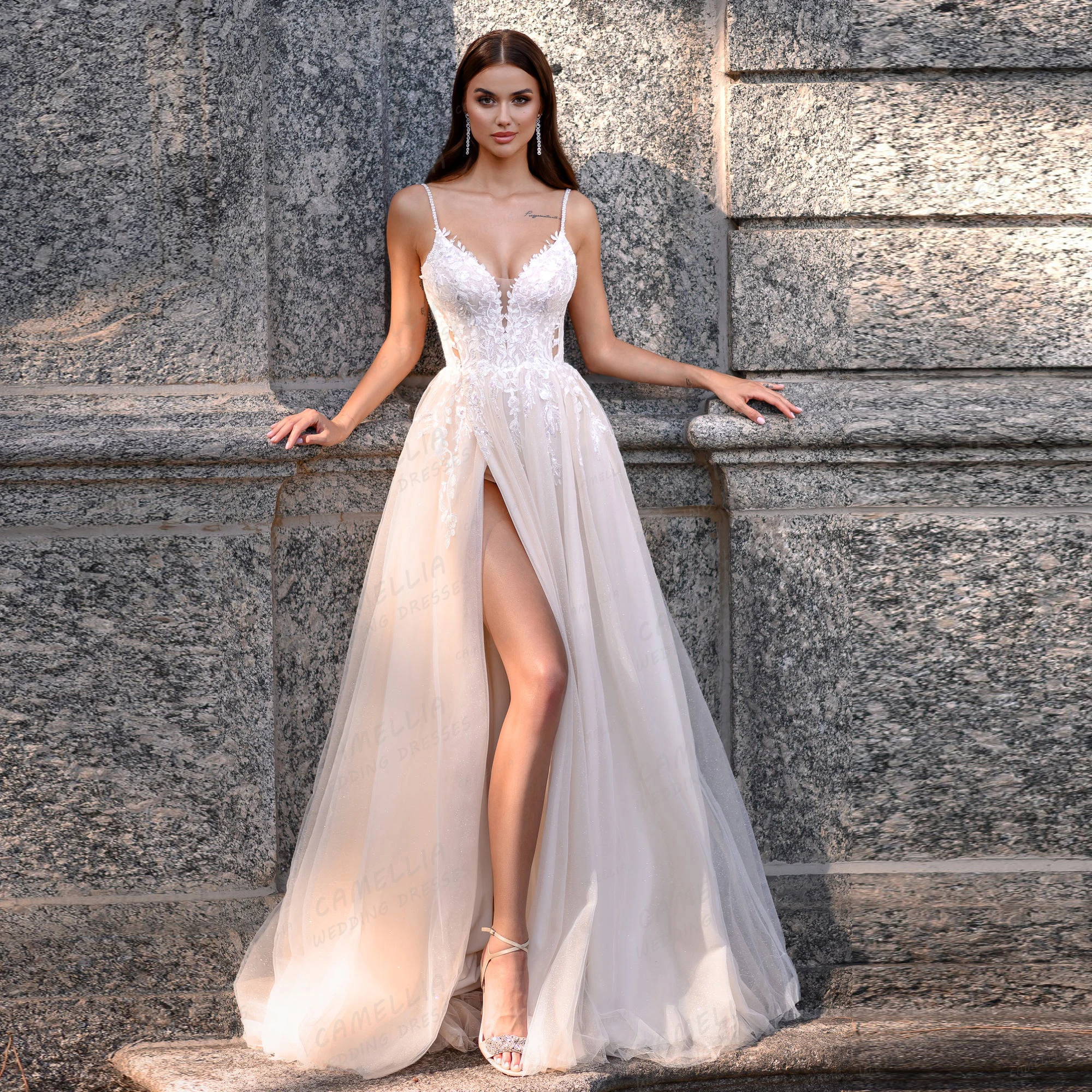 Luxury Elegant Wedding Dresses Women's A Line Lace V Neck Bridal Gowns Tulle Fluffy High Side Split Vestidos De Novia Customized