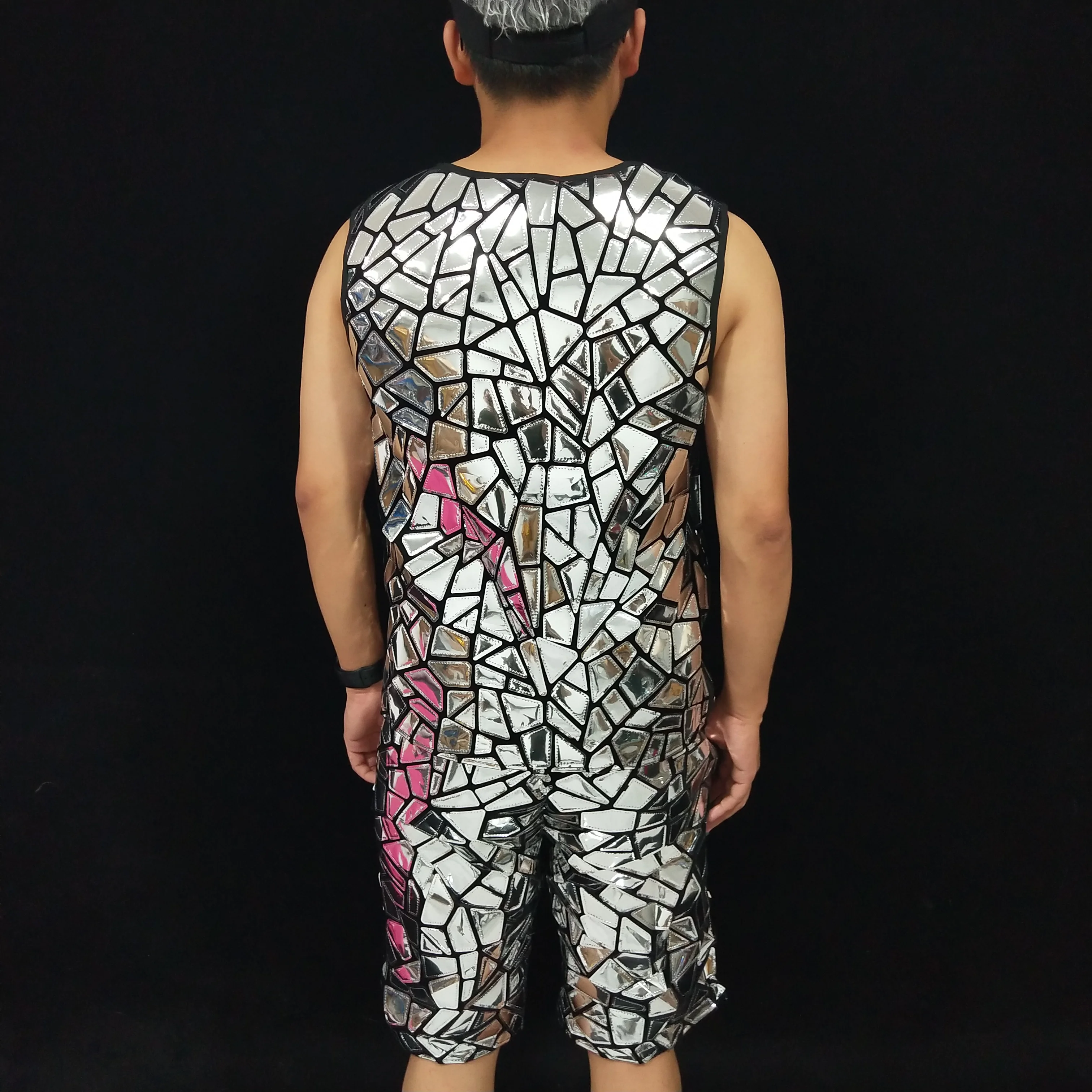 シルバーレーザーソフトミラーベストショーツセット メンズフェスティバルパーティーショーカーニバルレイブ衣装ダンスチームパフォーマンスステージコスチューム