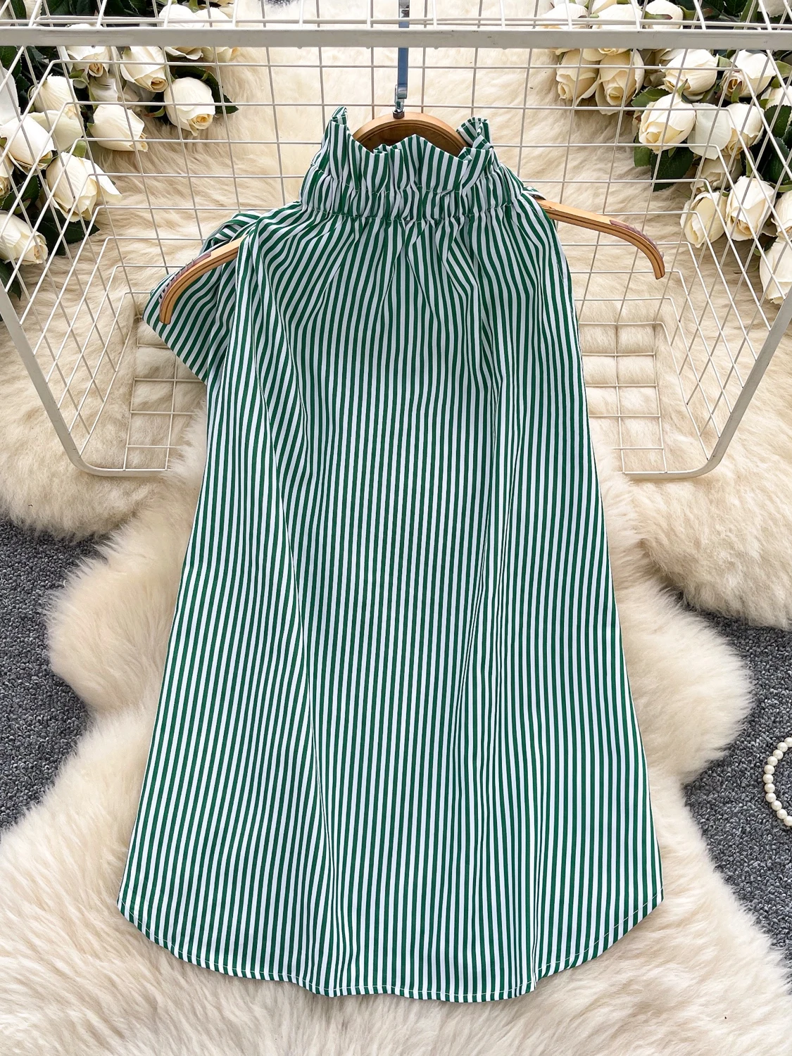 エレガントな蝶結びタイノースリーブストライプトップ女性の夏のファッショナブルな多用途シャツ韓国スタイルルーズフィットノーブランド