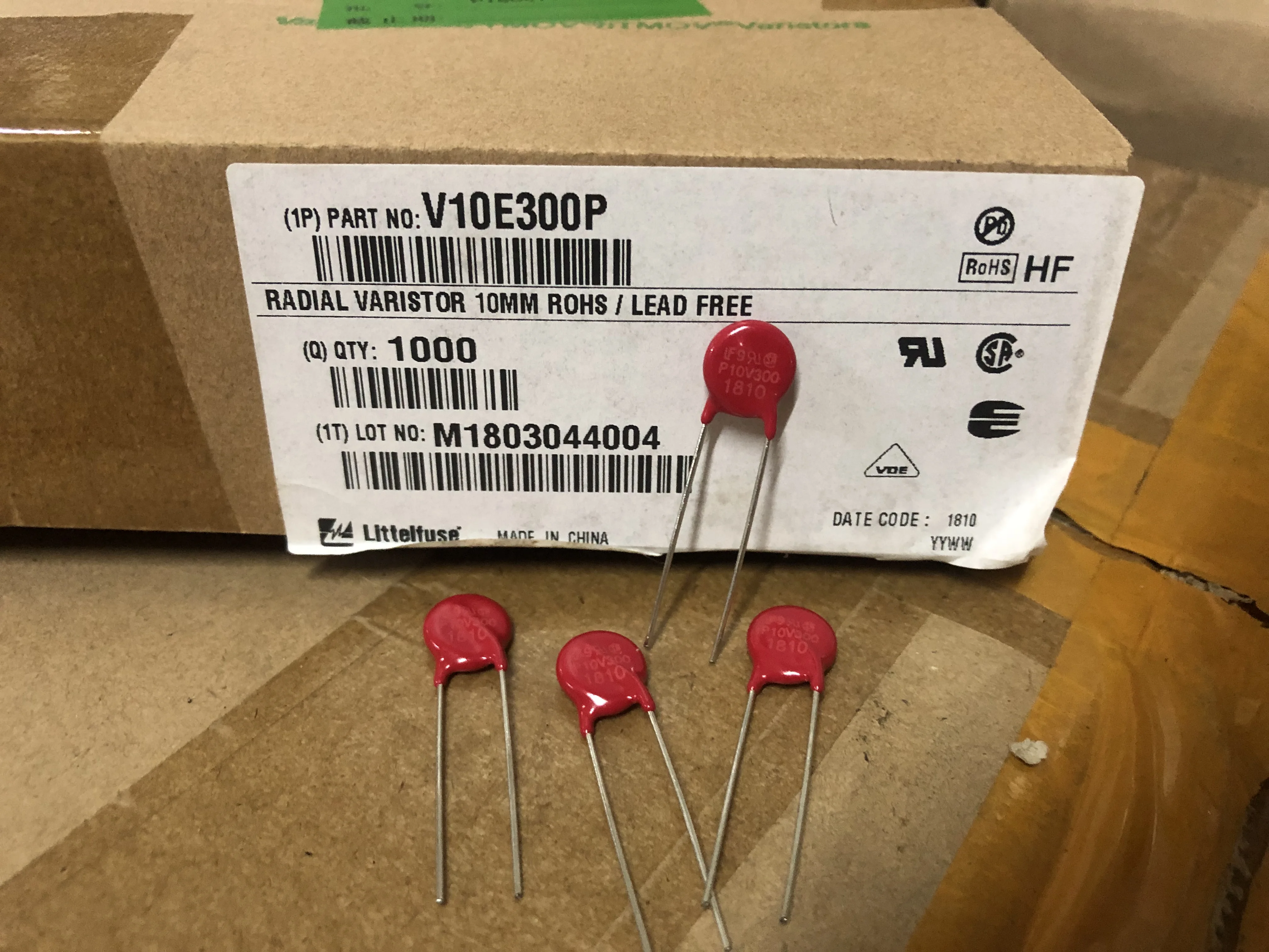 

500 шт./V10E300P 300 В переменного тока 470 В 10D471K P10V300 Варистор Litte