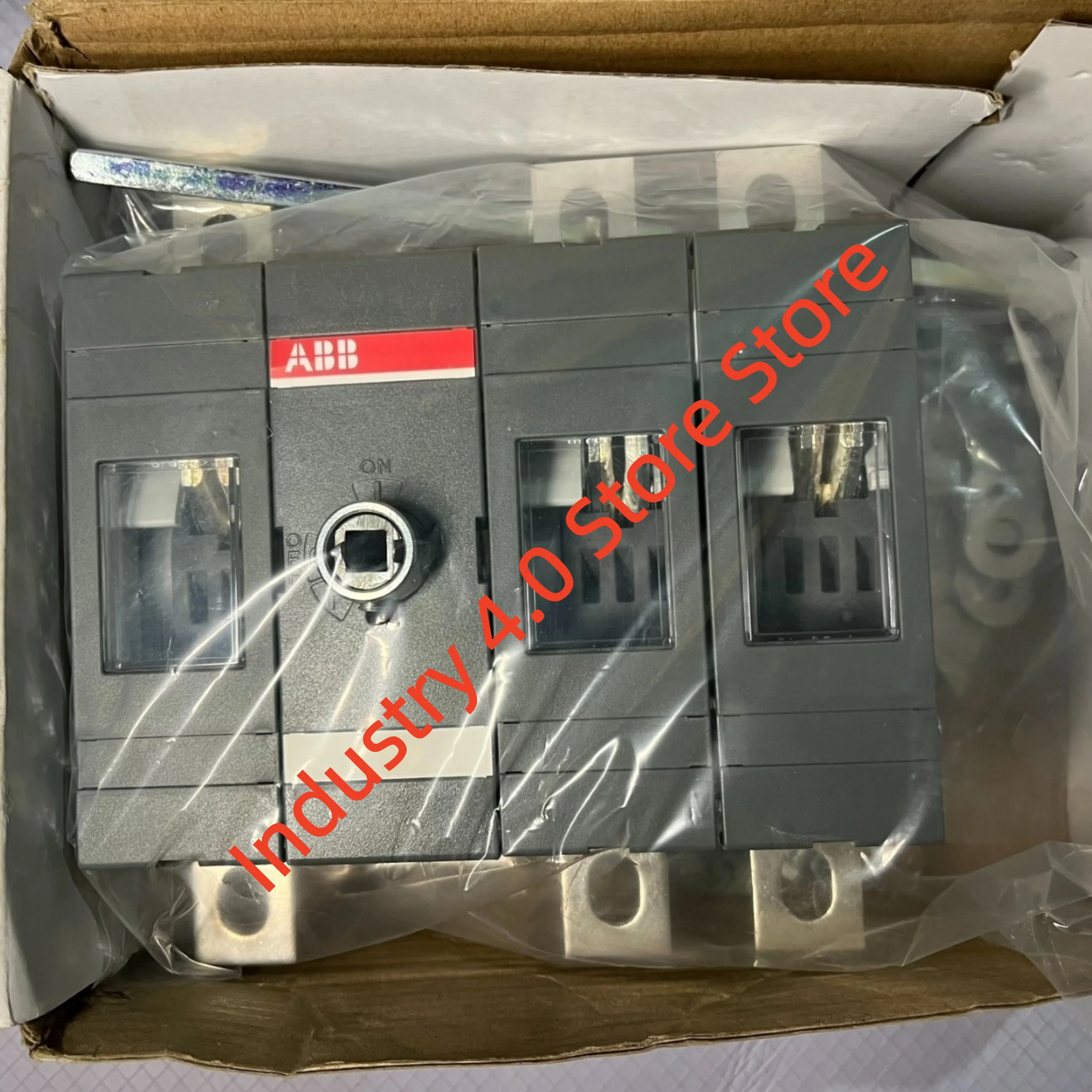 

New original disconnecting switch OT160EV12P 1SCA120529R1001