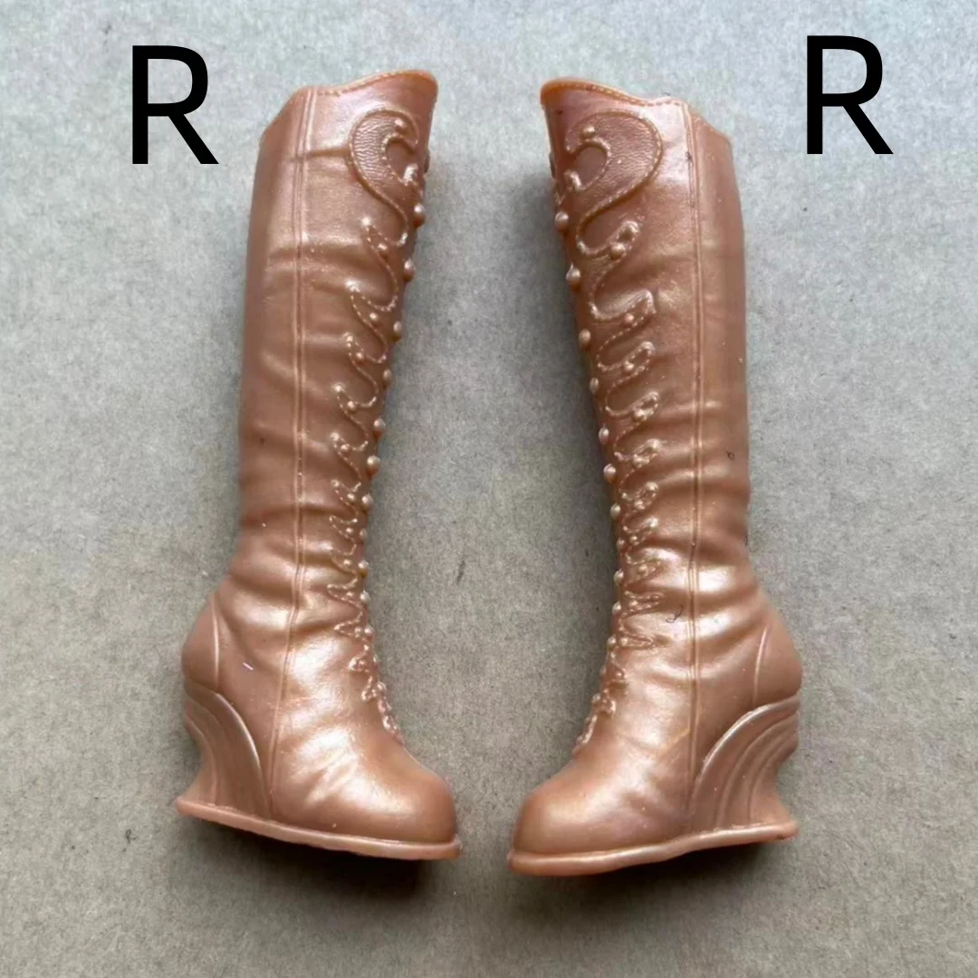 Sapatos, Sandálias e Botas Colecionáveis para Bonecas Monstering Doll em Escala 1/6 - Peças Decorativas para Pés de Bonecas