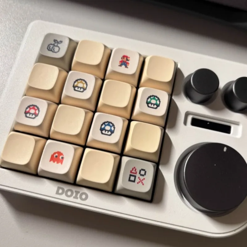 

Hot Swappable Shaft Body 16 Key Designer Small Keyboard with Three Knobs Customized Mechanical Keyboard Customized KB16 - 01