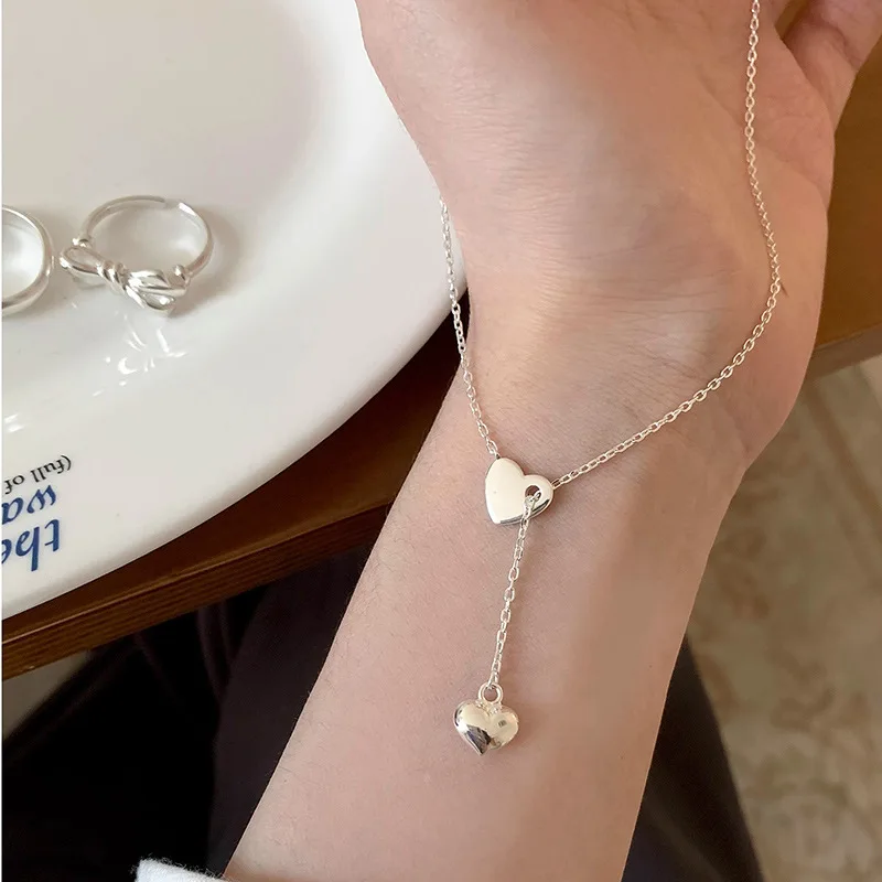 

Love pendant necklace women's 2025 new light luxury versatile simple style niche high-end clavicle chain