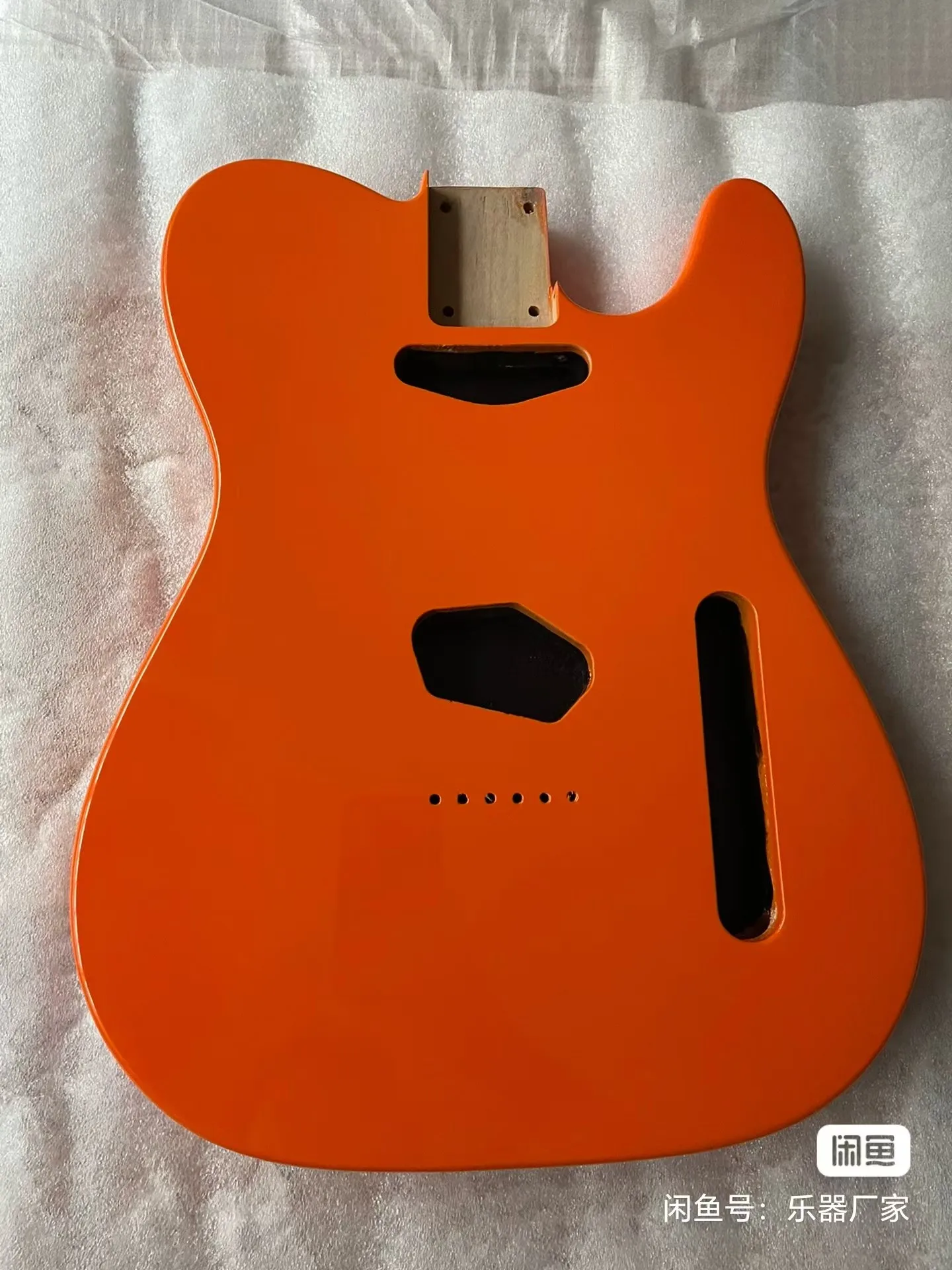 New orange alder electric guitar body, all holes have been punched, very good quality, neck 5.6cm