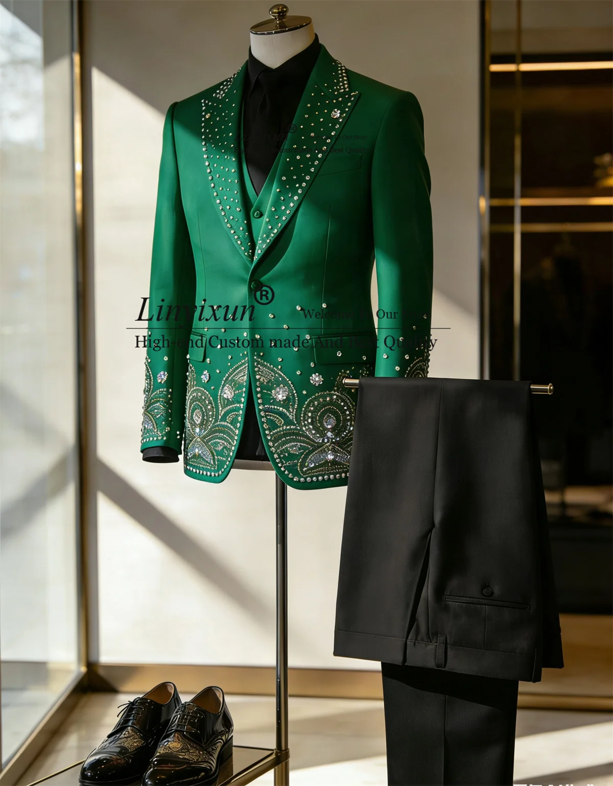 

Glitter Embroidered Diamond Tuxedos Men Suits 3 Pieces Sets Wedding Groom Customized Outfits Slim Male Party Blazers Ropa Hombre