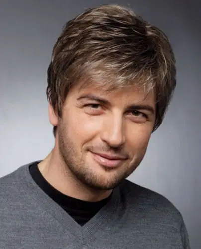 Moda marrom loiro curto peruca ondulada natural