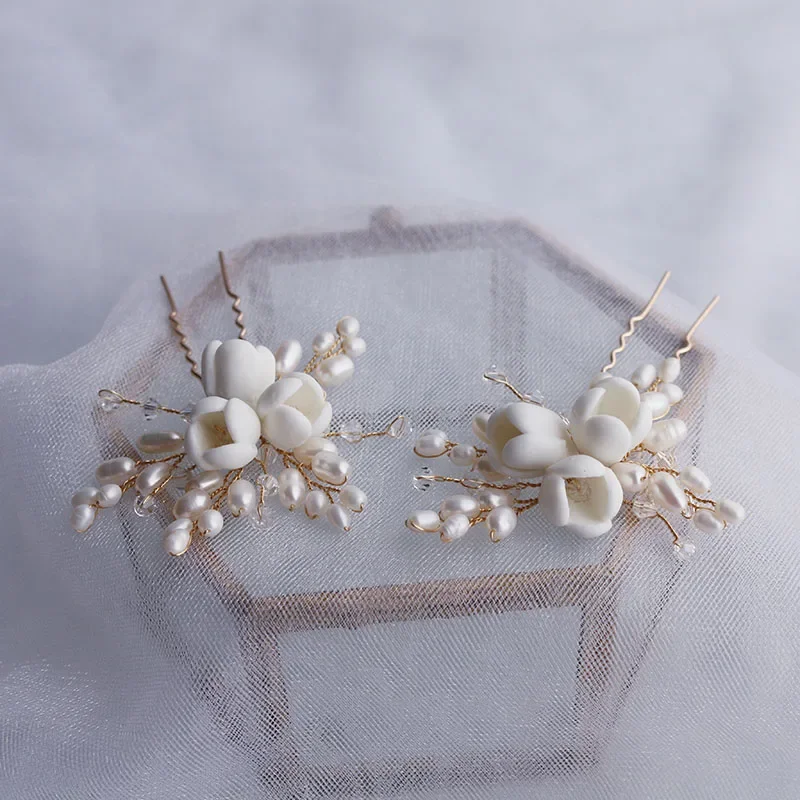 Natural pearl ceramic flowers carefully crafted handmade bridal hairpin superior quality wedding hair accessories bridal