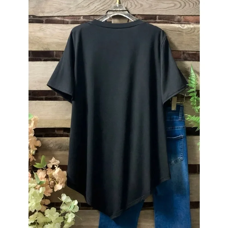 Plus Size Sommer-Damen-T-Shirt, einfarbig, Rundhalsausschnitt, mit Knopfverzierung, unregelmäßigem Saum, kurzärmelig