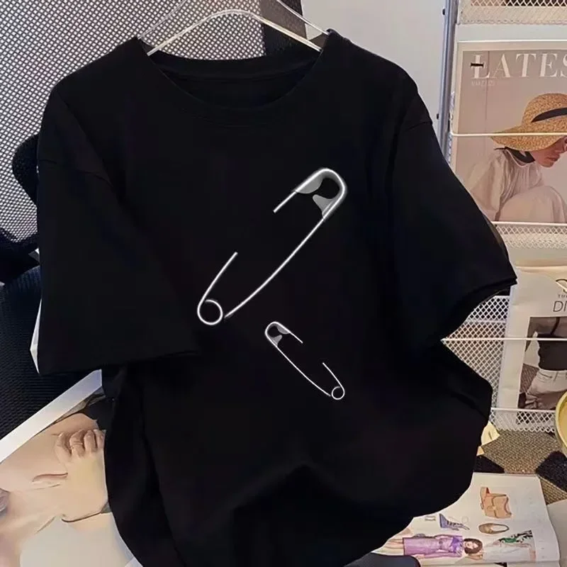 

Женская повседневная футболка с принтом в форме сердца, круглым вырезом, топом с короткими рукавами и короткими рукавами, повседневная женская одежда Shein