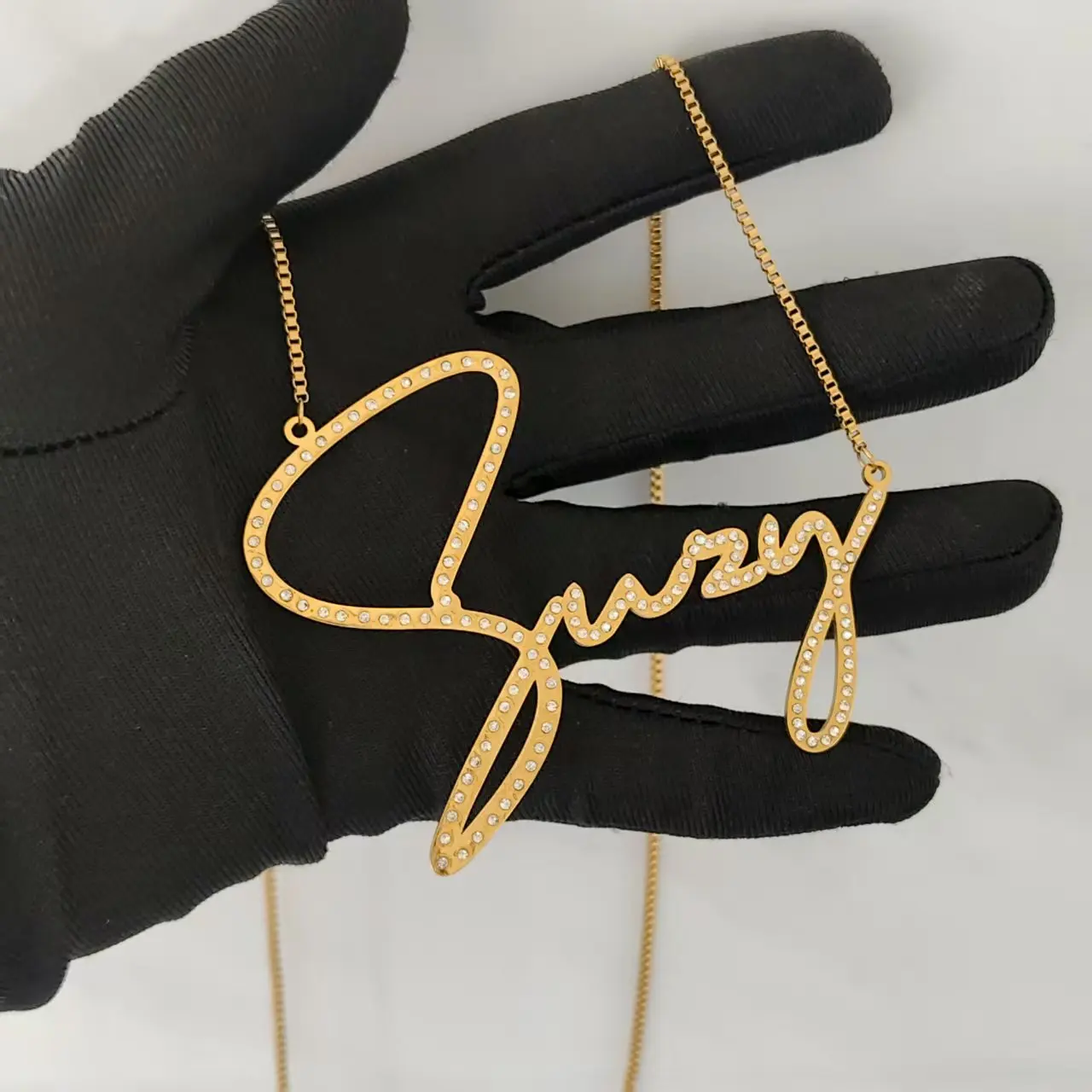 

DHQH Hot-sale Personalized Name Diamond Customized Necklace Personalized Letter Pendant Anniversary Gift Wholesale Direct Sale