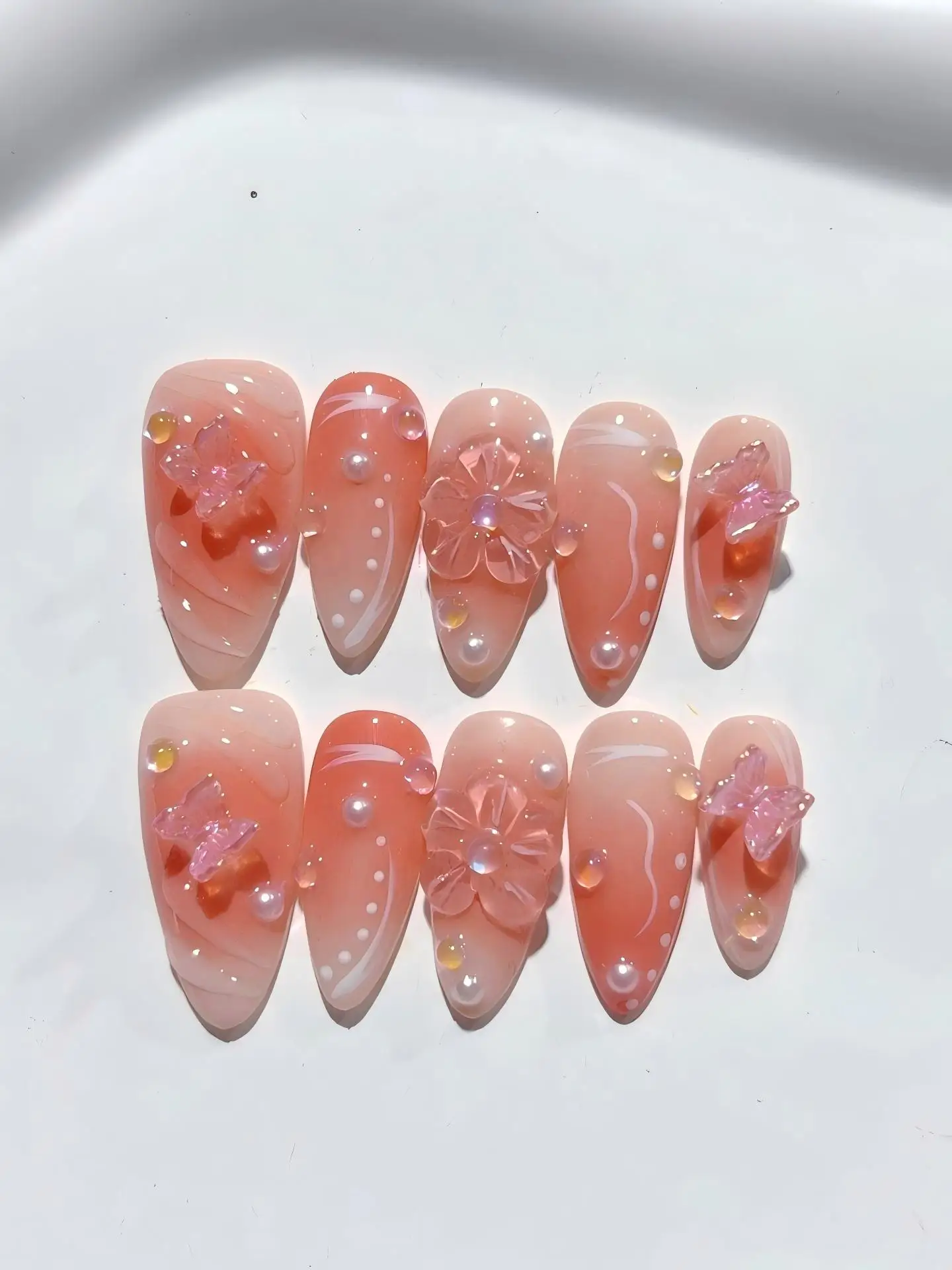 

Pink Butterfly Three-Dimensional Flower Sweet and Intellectual Style Fashion Nail Art (D389)