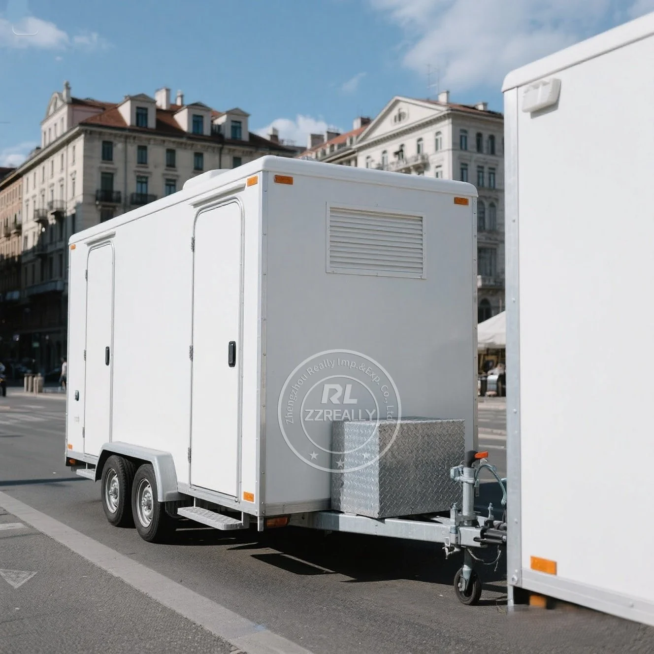 Luxury Restroom VIP Mobile Toilet Trailer Luxury Mobile Portable Outdoor Toilet Trailer for Camping Trips