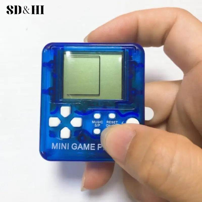 Pocket Mini Classic Game Machine Keychain Children\'s Handheld Retro Nostalgic Game Console With Keyring Video Game 26 Games Gift