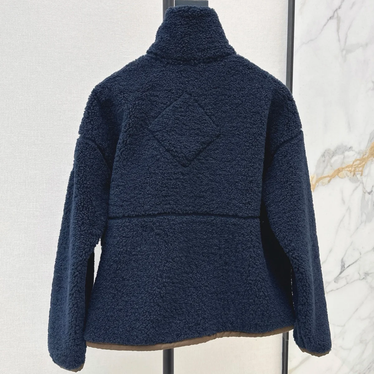 High Quality Women Fleece Sherpa Jacket, Stand Collar Zip Up Color Block Patch Pocket Warm Short Coat lyt26102164
