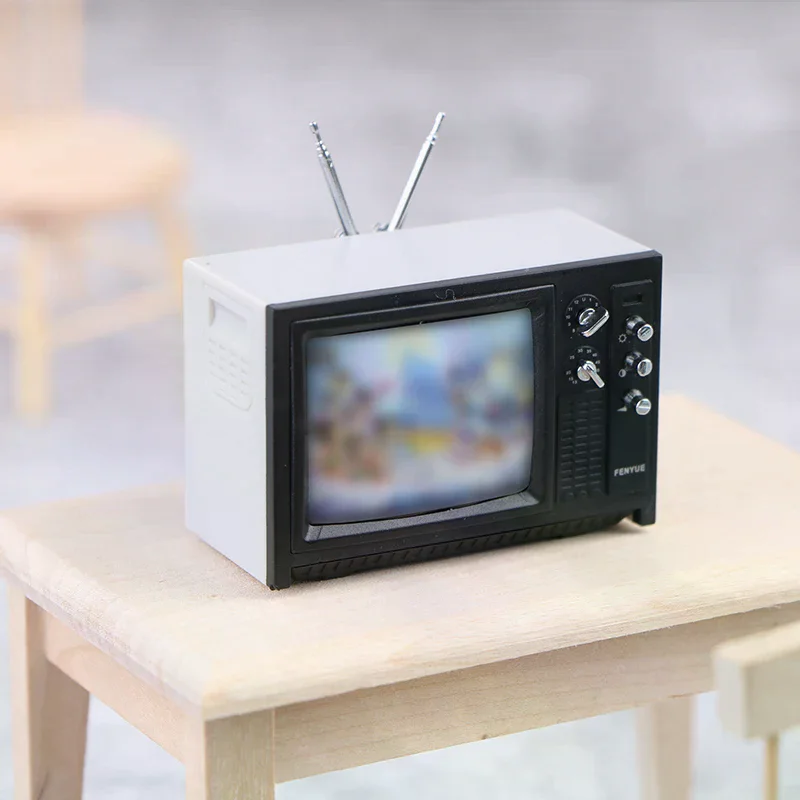 Mini TV Retro para casa de muñecas, adornos de juguete, muebles de simulación en miniatura para decoración de sala de estar