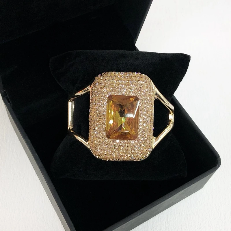 Vintage Bohemia Large Square Sudan Stone Crystal Quartz Bangle Handmade Zircon Zultanite Color Changed Jewelry for Women