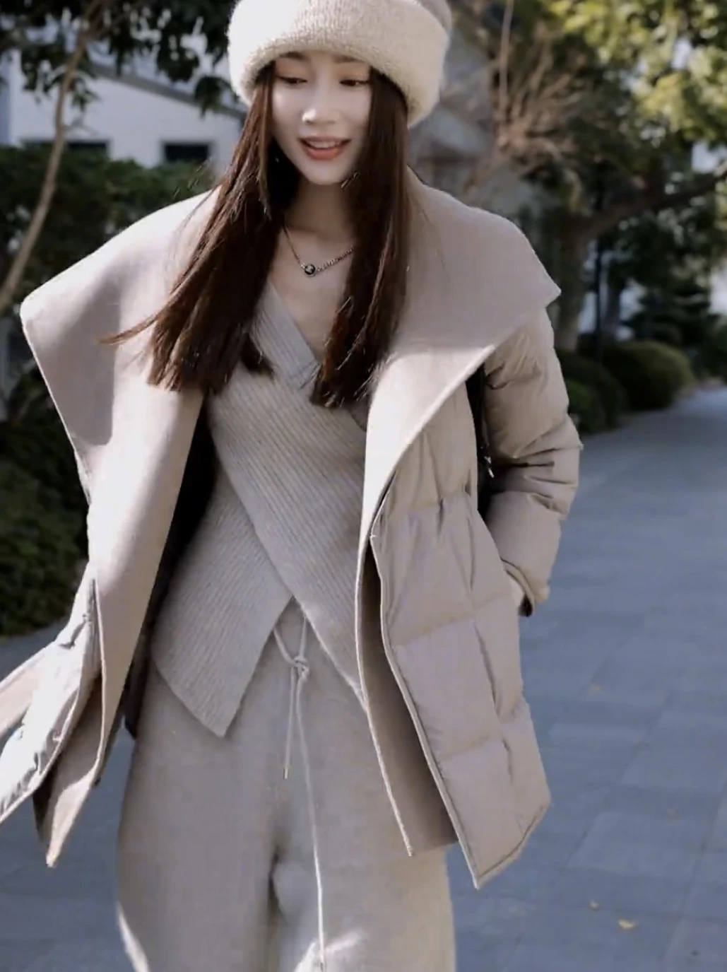 2025 Winter style lace-up, waist-cinching, double-sided full wool down jacket for women, thickened goose down overcoat, mid-leng