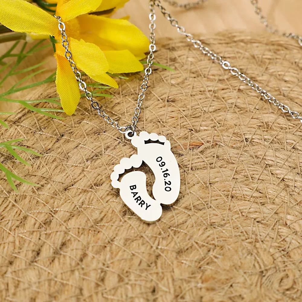 Custom Name Necklace for Women Foot Shape Metal Pendant Necklaces Customized Jewelry Birthday Personalized Gifts Direct Sale