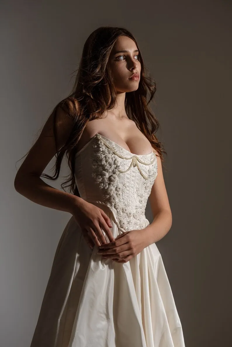 Splendido abito da sposa a-line senza spalline applicazioni perle spacco senza maniche pavimento-lunghezza sposa vestido de noiva su misura