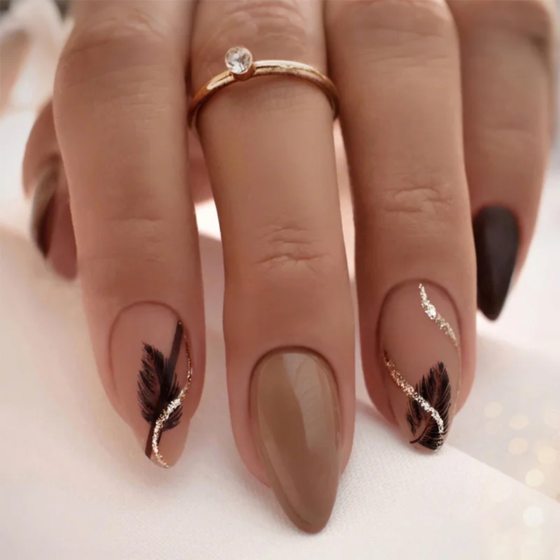 24 pièces ensembles de faux ongles courts en amande presse sur Simple jaune français ongles Art réutilisable poudre brillante fleur conception faux ongles conseils