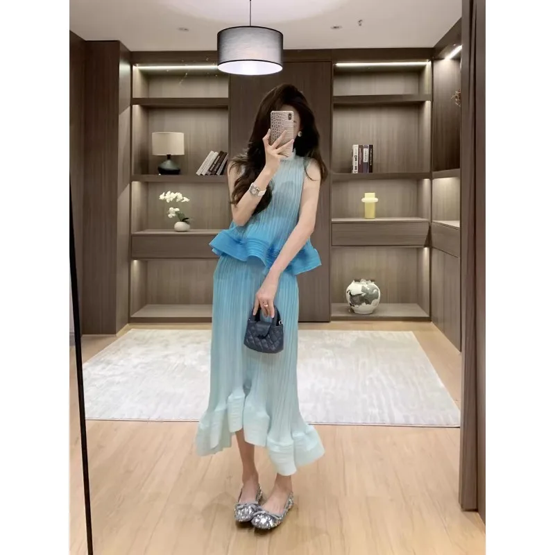 

Miyake Pleated Skirt Set Plisse 2026 Gradient Ruffled Sleeveless Skirt Set Summer New Elegant Backless Midi Dress 2-Piece Set