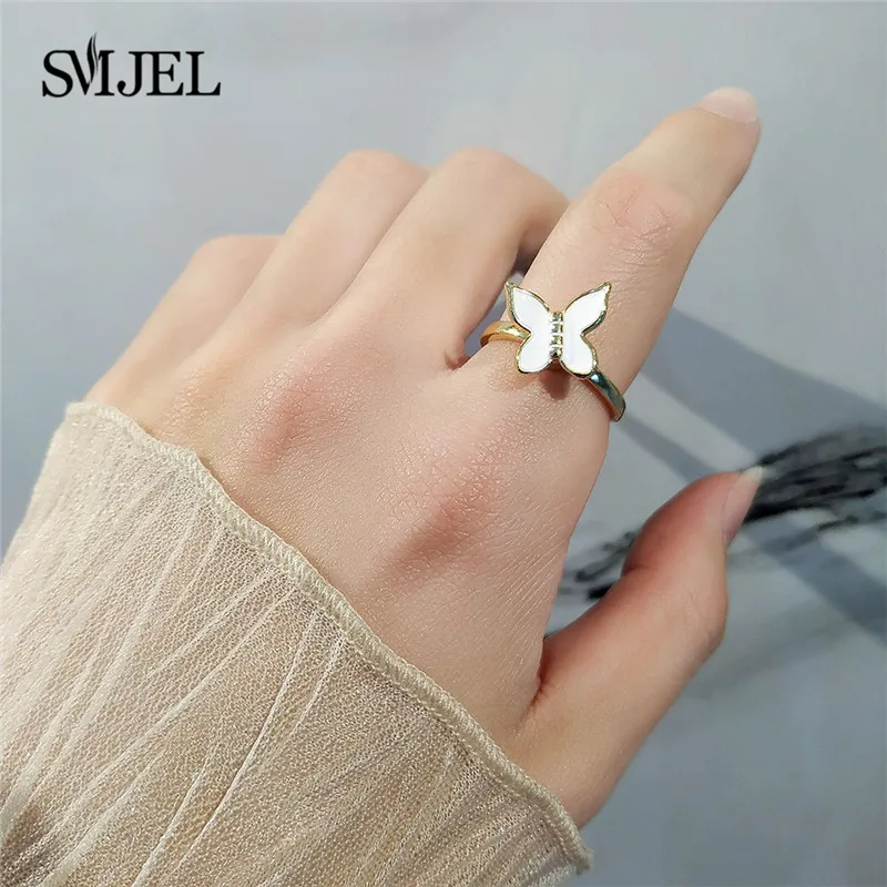 New Luxury Anxiety Ring Fidget Spinner Rings Women Korea Crystal Daisy Butterfly Flowers Ring Spinning Anti Stress Jewelry Gift