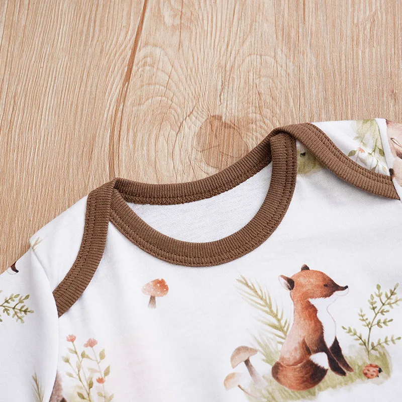 New Designer Clothing 100 cotton spring and fall long-sleeved baby onesies Black and white cows Short Sleeves Fashion