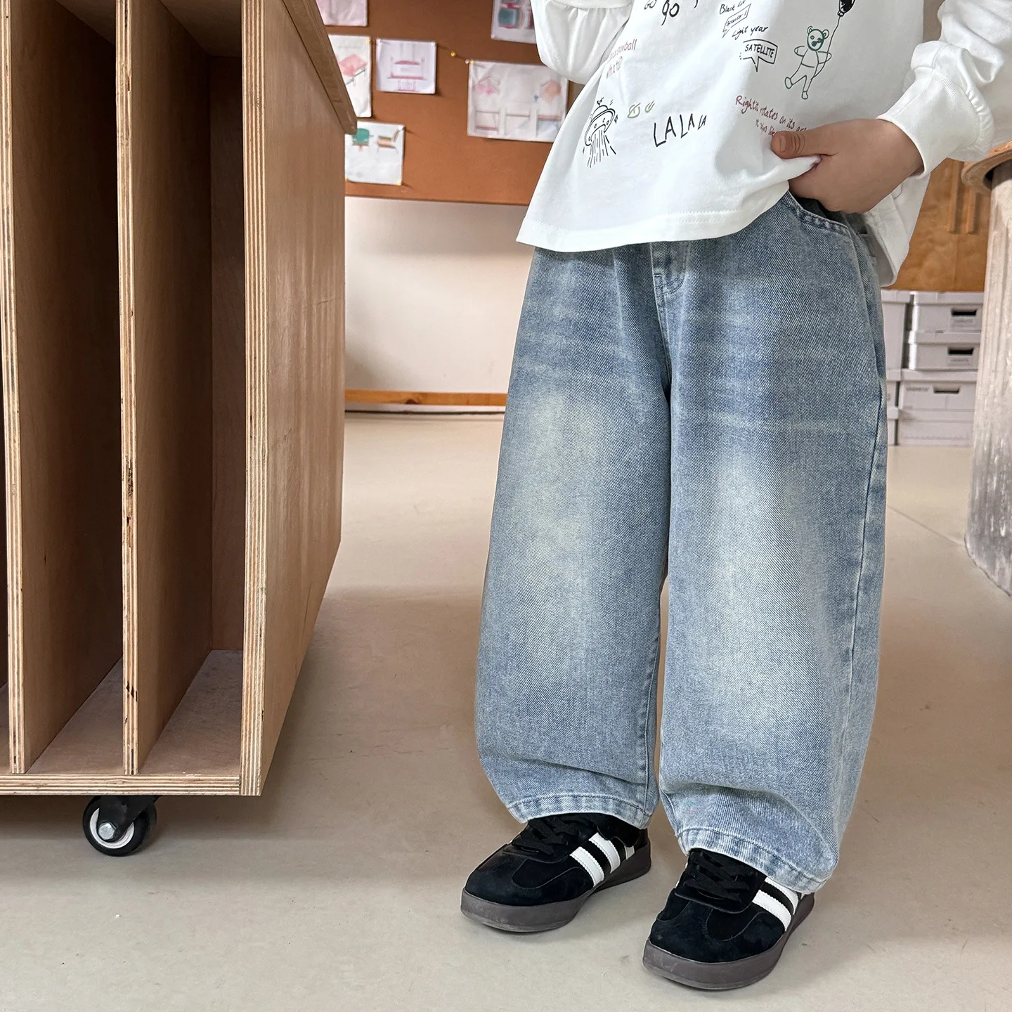 

Children Boys Jeans Korean Autumn Fashion Solid Color 4-6Y Boys Straight Leg Pants Casual Pocket Mid Waist Little Boys Trouser