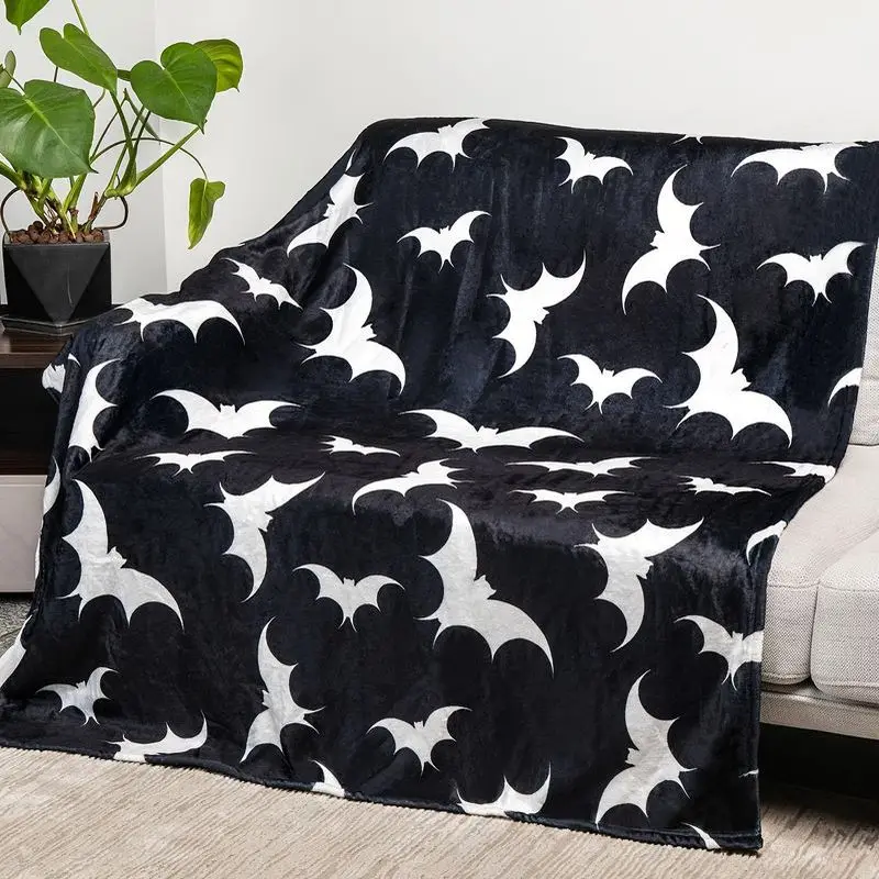 VIKAMA Gothic Bat Pattern Flannel Throw Blanket Black White Print Soft Blanket For Bedroom Sofa Halloween Home Decoration