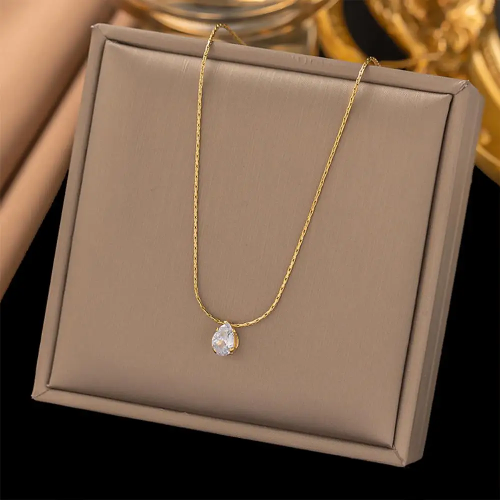 Błyszcząca, przezroczysta cyrkonia ze stali nierdzewnej Naszyjnik z kroplą wody dla kobiet Dziewczyny Minimalistyczne łańcuszki Choker Biżuteria imprezowa Prezent Nowy