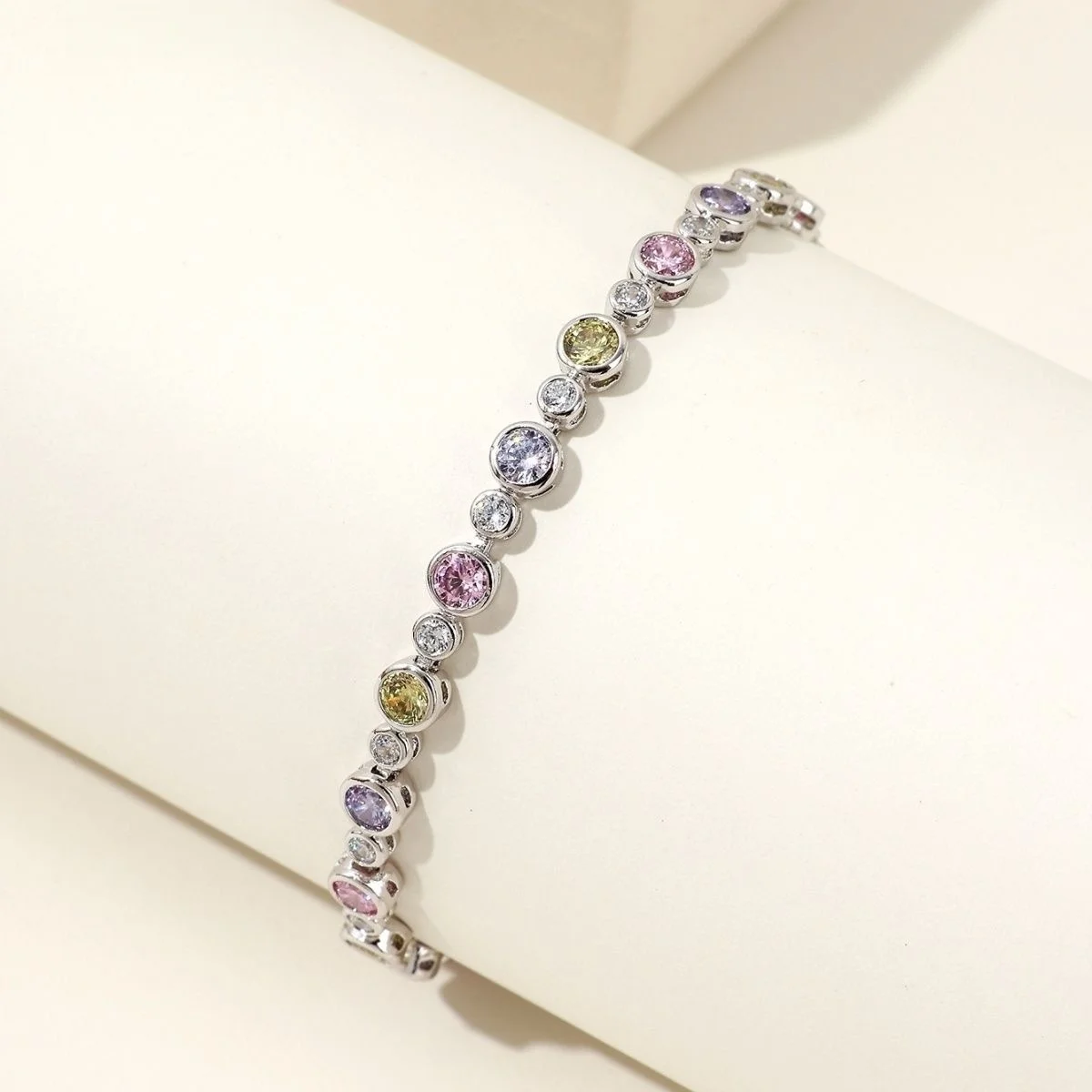 

AAA Colorful Zircon Bracelet Copper-Plated Platinum Long-Lasting Jewelry Unique Design Ladies' Accessory