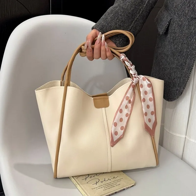 CEEKAY Damen-Tragetasche, cremeweiß, weiches PU-Leder, große Schulterhandtasche mit Schal-Detail und Beutel-Set, für den täglichen Pendelverkehr, lässig – Detail 31