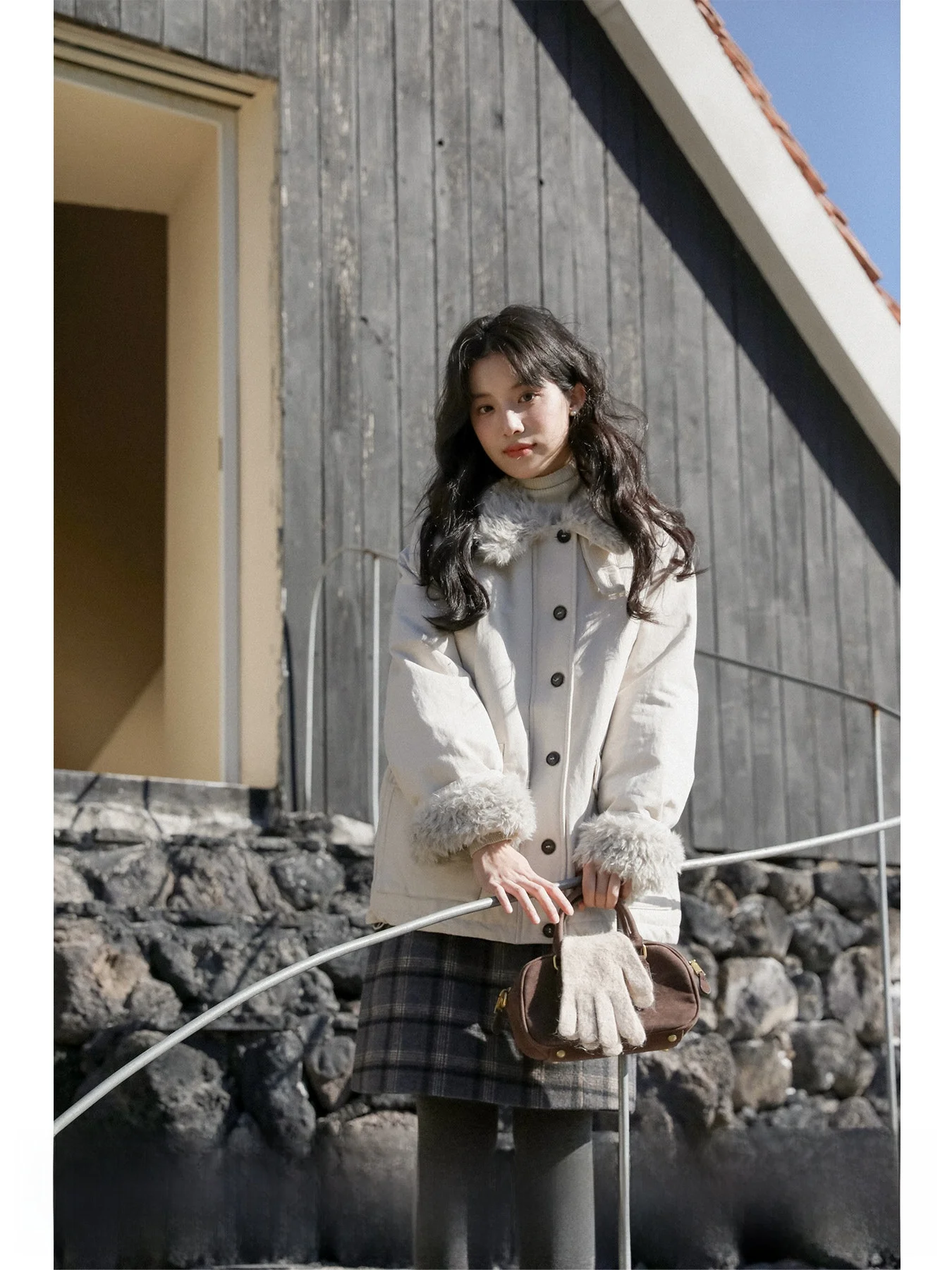 

Женская парка с гусиным пухом, стеганая, теплая, утолщенная, с меховым воротником, прямого кроя, с длинными рукавами, на молнии