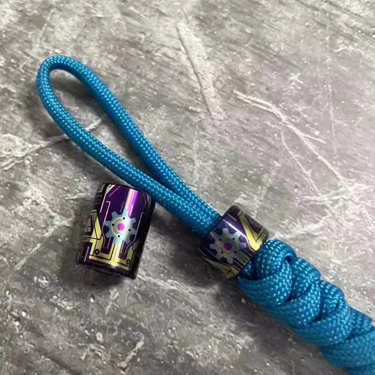 1PC Titanium Alloy Paracord Beads Pendant EDC DIY Key Chain Pendats Flashlight Pendants Multifunctional Tools