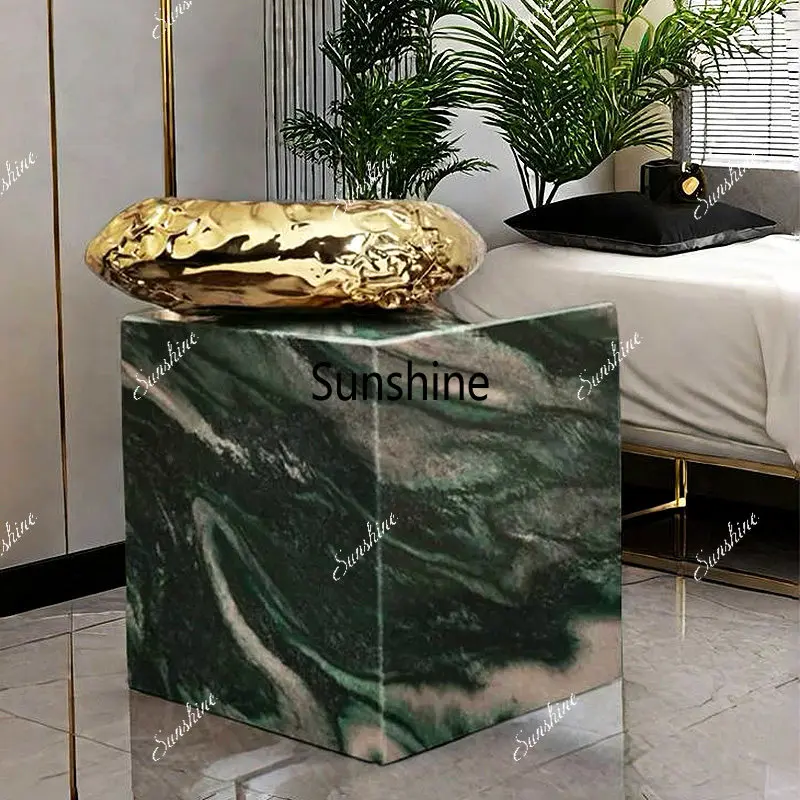 Italian light luxury home, modern high-end creative metal small side table
