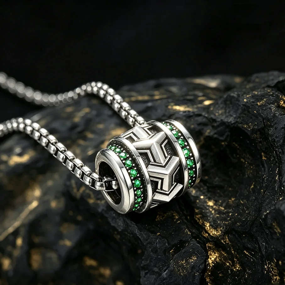 New Men Green Gemstone Mountain‑Pattern Armor Necklace Retro Chinese Style Armour Texture Pendant Fashion Jewelry Accessory