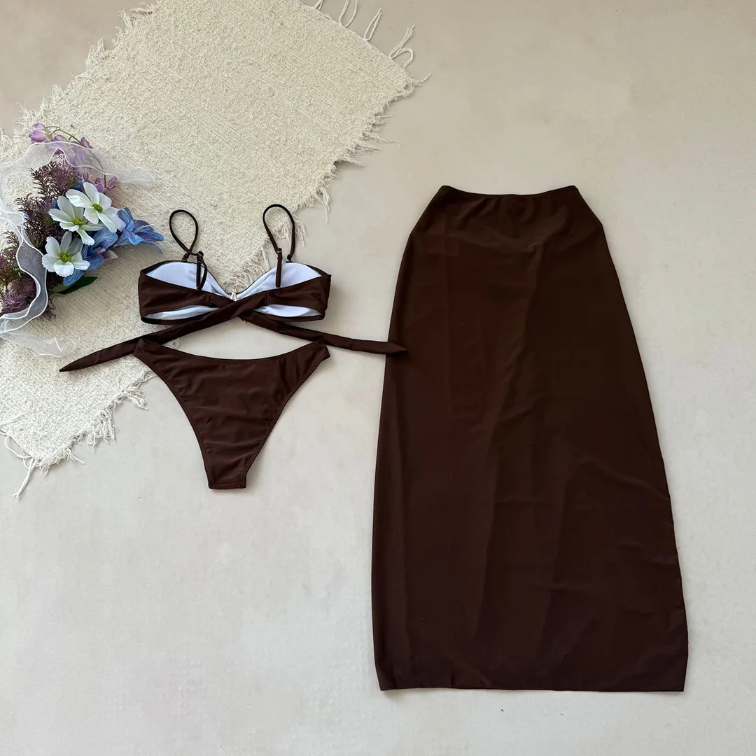 Metall-Stern-Bikini, Damen-Badeanzug, dreiteiliges Bikini-Set mit Rock, brasilianischer Badeanzug, Badebekleidung, Modell V7104C. – Detail 13