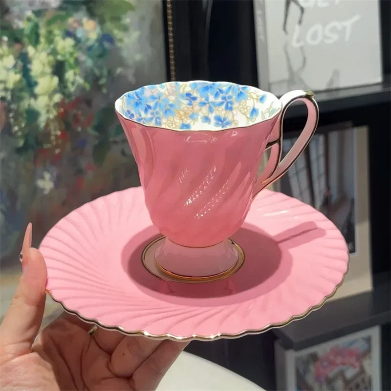 High Footed Bone China Coffee Cups and Saucer set Minimalist Colorful Floral Pattern Home Afternoon Tea Leisure coffee Cup set