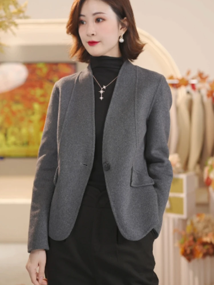 

V-Neck Long Sleeve Sweater Chic Style Casual Fashion Anti-Aging Outerwear Cardigan Top for Early Autumn Season