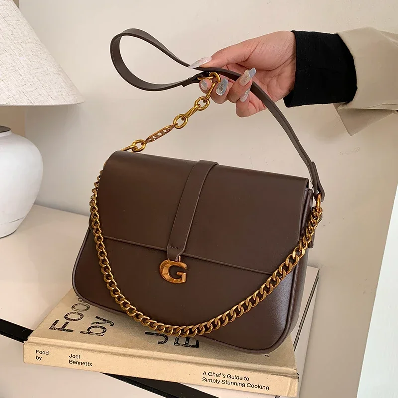 حقيبة يد كلاسيكية مصممة من الباريس لعام 2025 - حقيبة يد جلدية بسيطة مع سحر عتيق وحزام كروس حديث #2