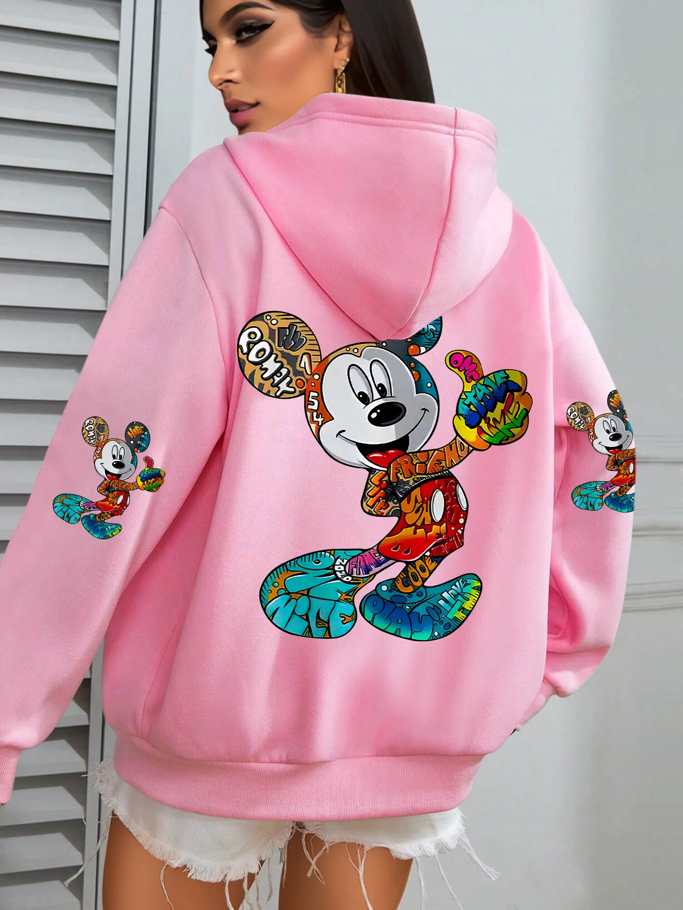 Sweat à capuche imprimé dos Disney Mickey Mouse pour femme – Vêtements d'extérieur décontractés officiels Disney avec un style tendance et mignon