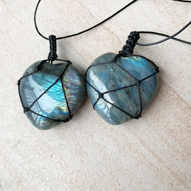 Natural Hand-woven Labradorite Moonstone Heart Shape Pendant Necklace Heart Crystal Energy Stone Necklace